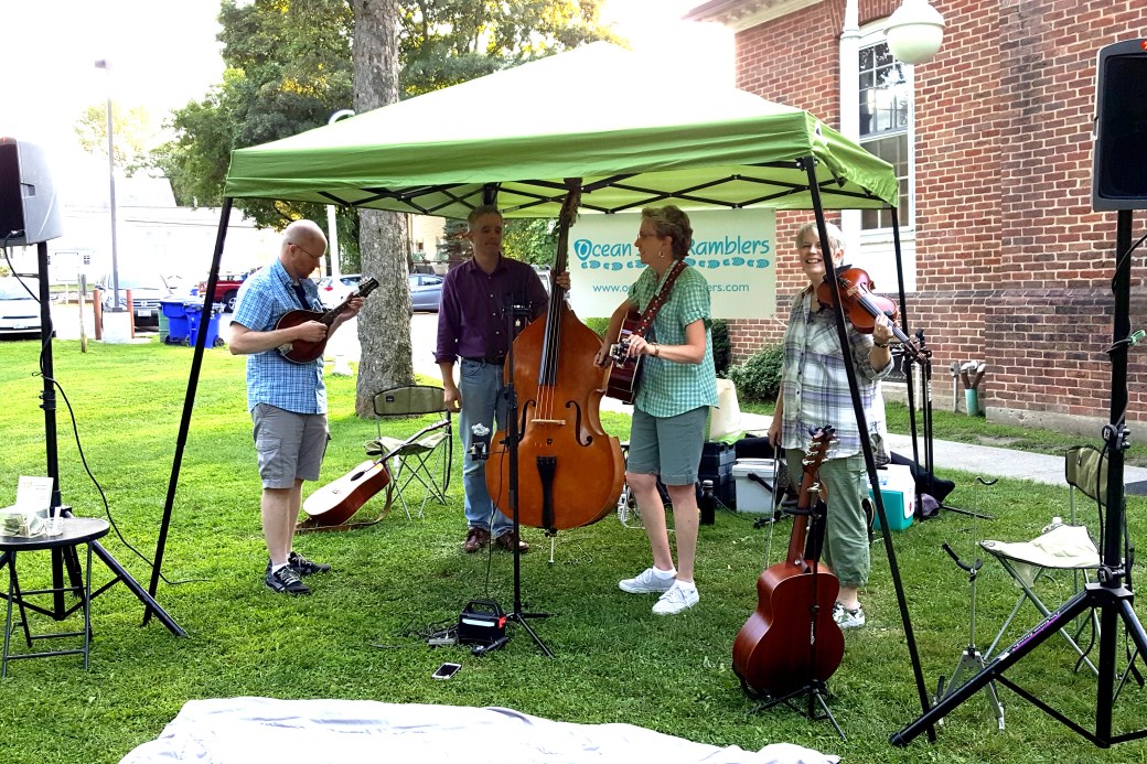 WeaverLibraryFarmersMarket_08242017_183128